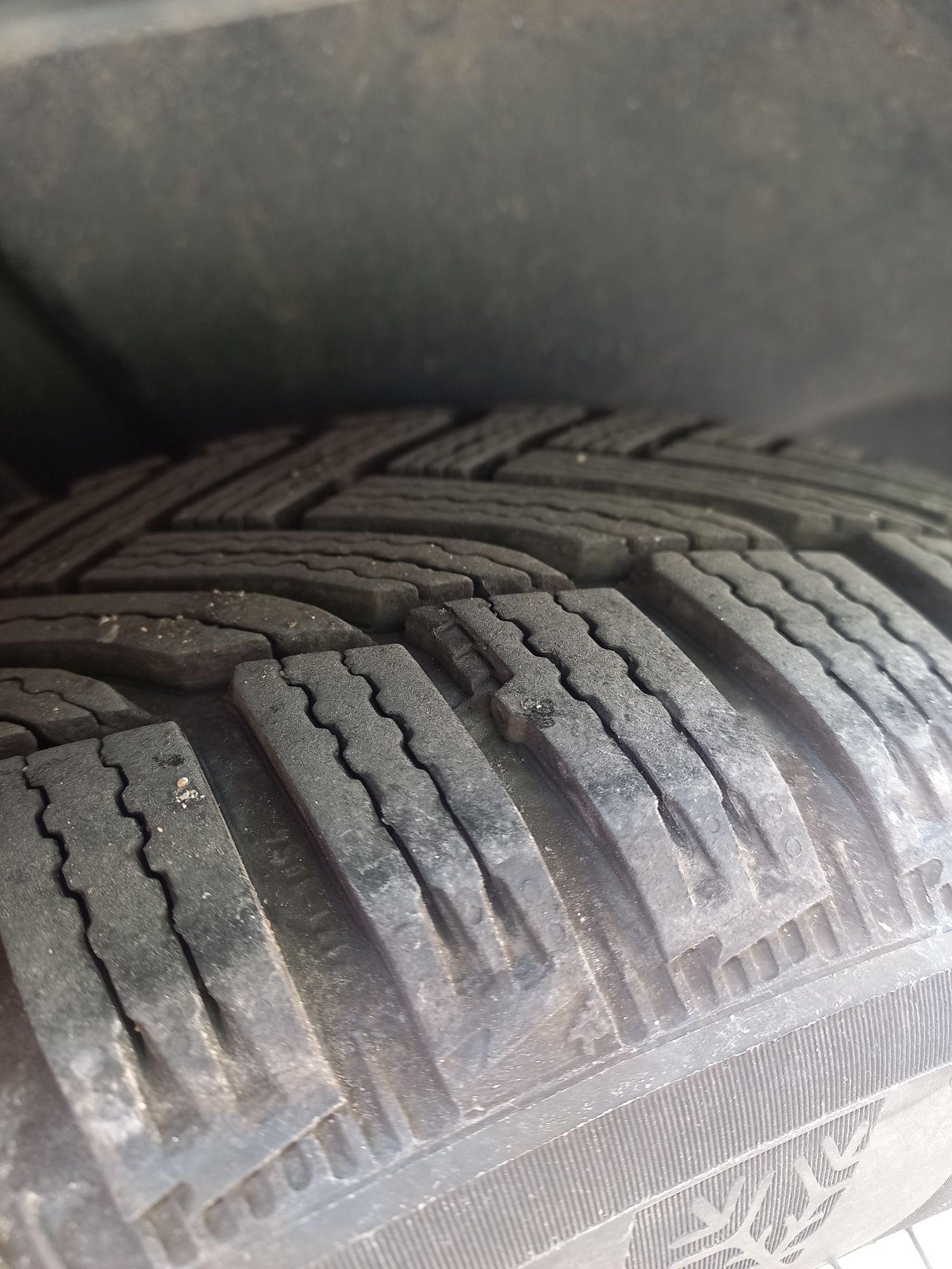 215 60 16  Michelin Alpin 6 зимни гуми нови