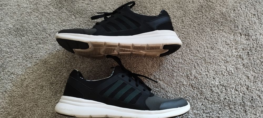 Vând Adidași -Adidas Neo Cloudfoam  41,5 cm