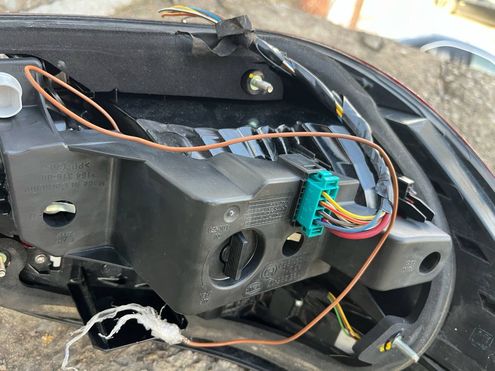 Фейслифт LCI стопове за БМВ BMW E60 с букси