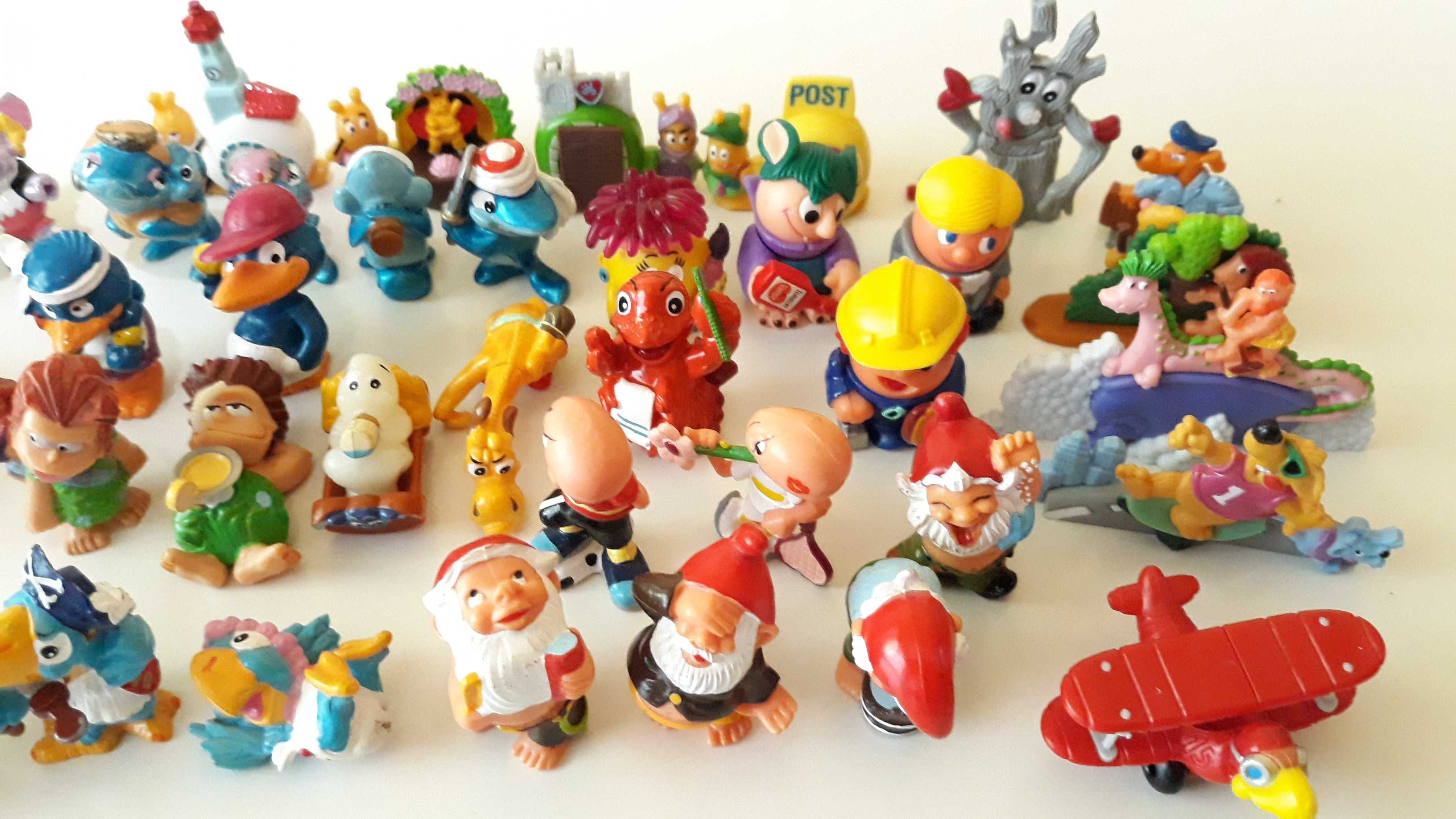 Lot 53 Figurine Kinder, anii 90  Ferrero de colectie