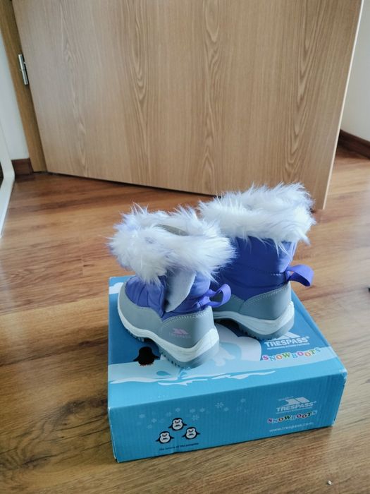 Cizme trespass mărimea 22