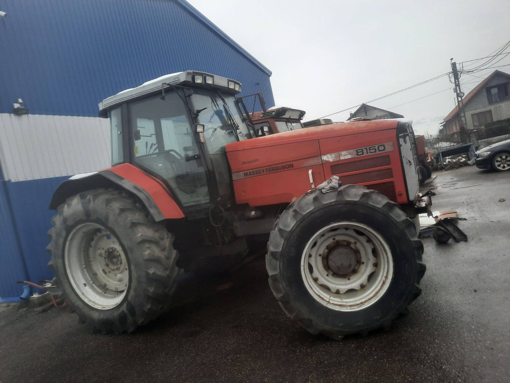 Dezmembrez tractor massey ferguson 8150