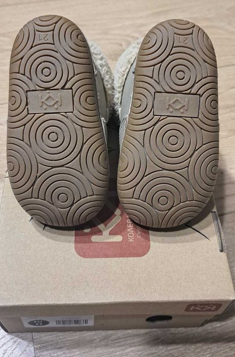 Бебешки боси обувки за уверени стъпки КК в светъл орех / Barefoot