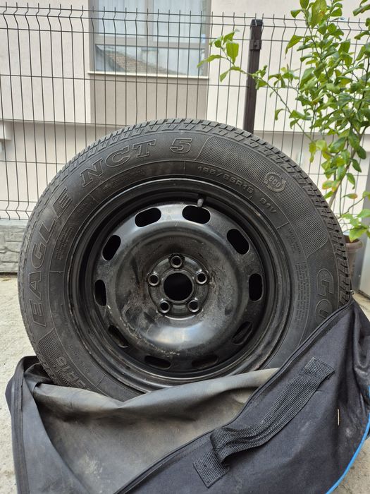 Резервен комплект (гума 15 цола, крик и ключ за гуми) за Шкода Октавия