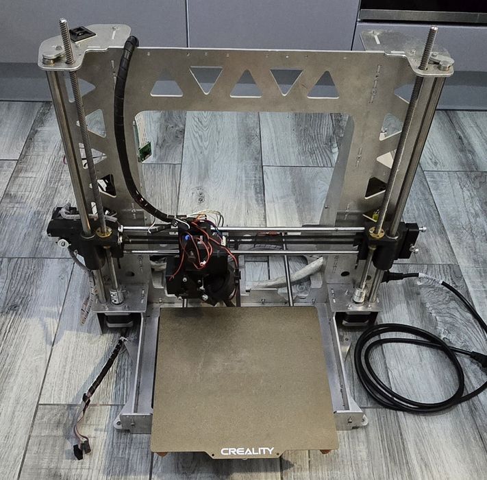 Imprimantă 3D cadru aluminiu