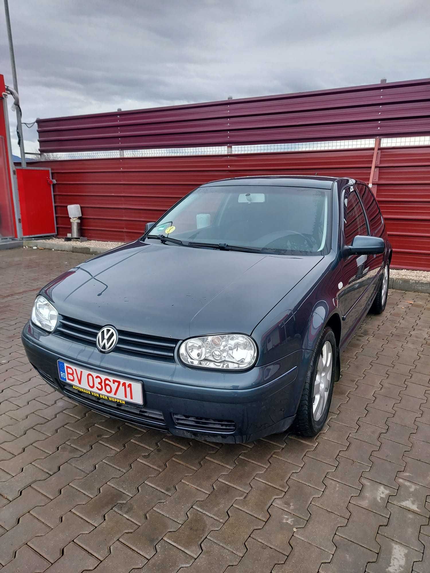 Vand Golf 4 1.4 Benzina