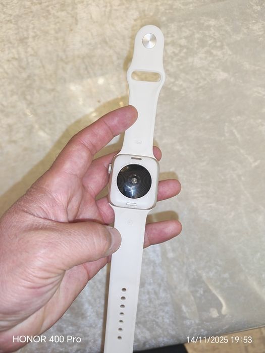 Продаю апл воч от айфона se2