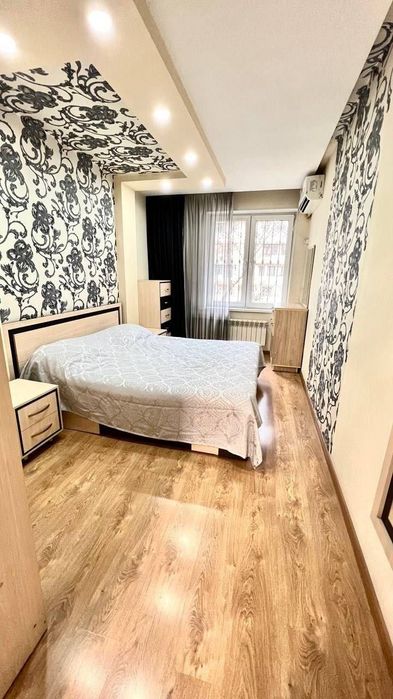 Цум Сенат 2в3 комнатная квартира 63квм