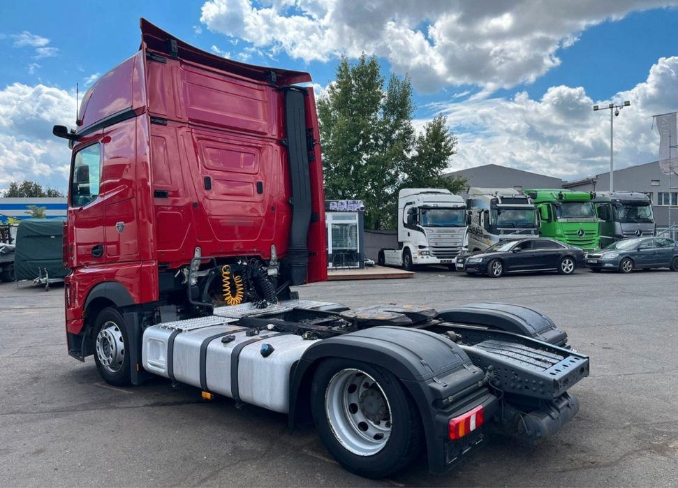 Mercedes Actros 1848