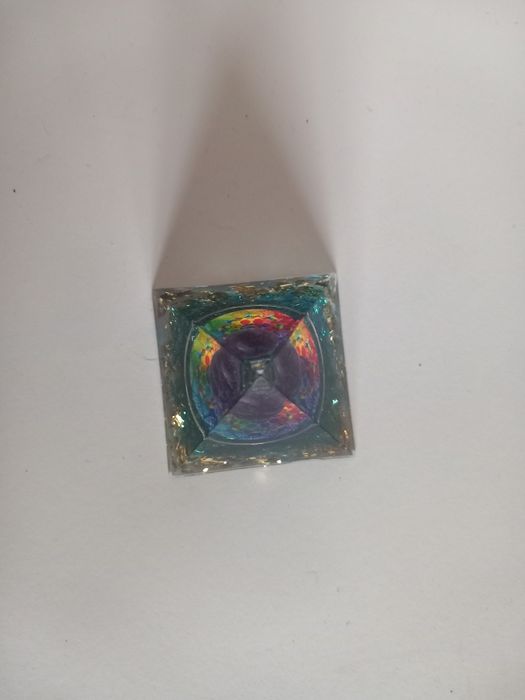 Пирамиди оргонит