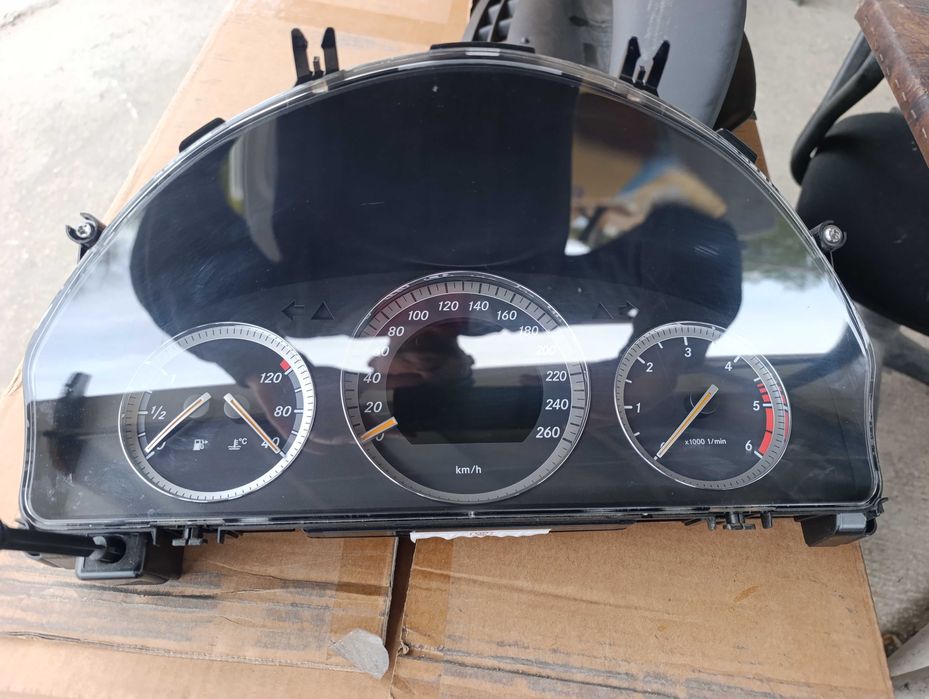 Километраж Мерцедес Ц220 Д /  Mercedes-Benz C-Class W204 А2045406048