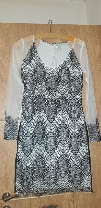 Vand rochii de seara