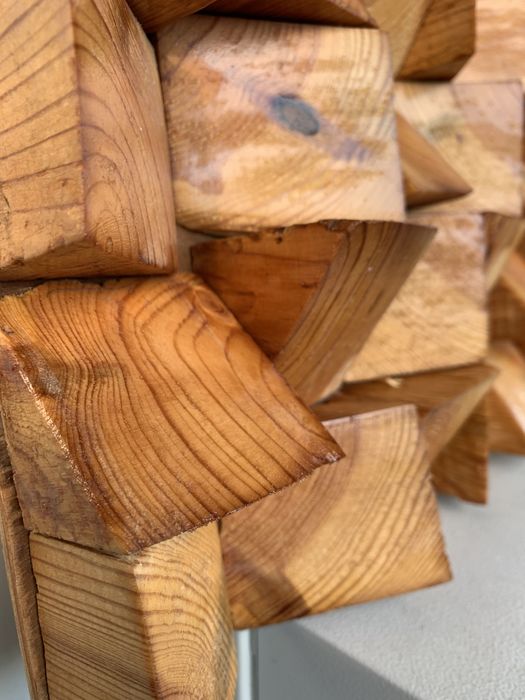 Промоция :Дървено пано от триъгълници