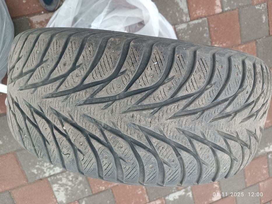 Продам зимнюю Шины 285×50×20