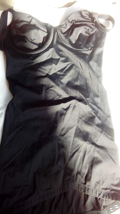 body Shaper marca TRIUMPH, nou