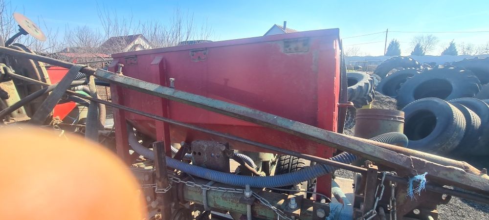 Cutii fertilizare semanatoare prasitoare porumb