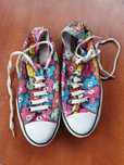 Vand pantofi tenis