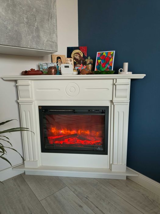 Șemineu electric și ambiental.