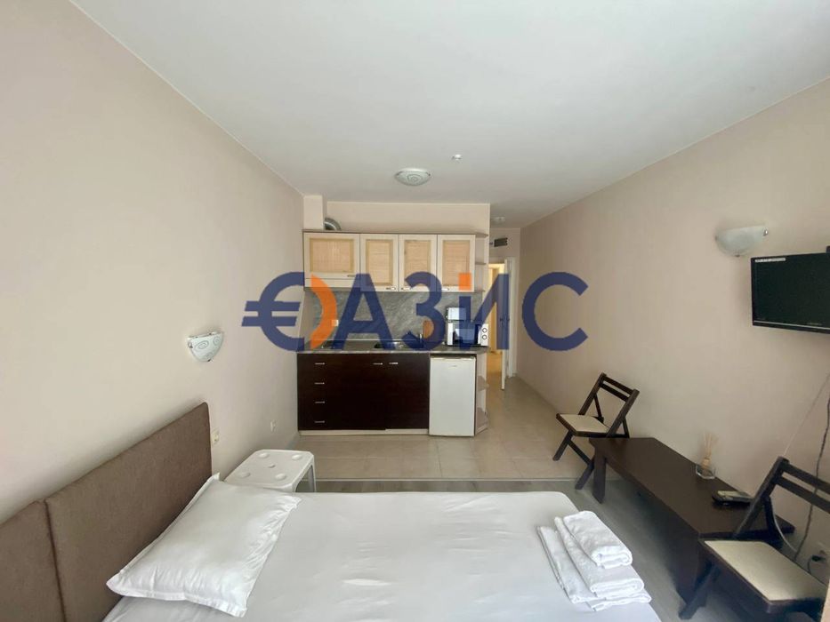 Продава се Едностаен апартамент в к.к. Слънчев бряг - 35 кв.м за 1400 €/кв.м - Снимка #1