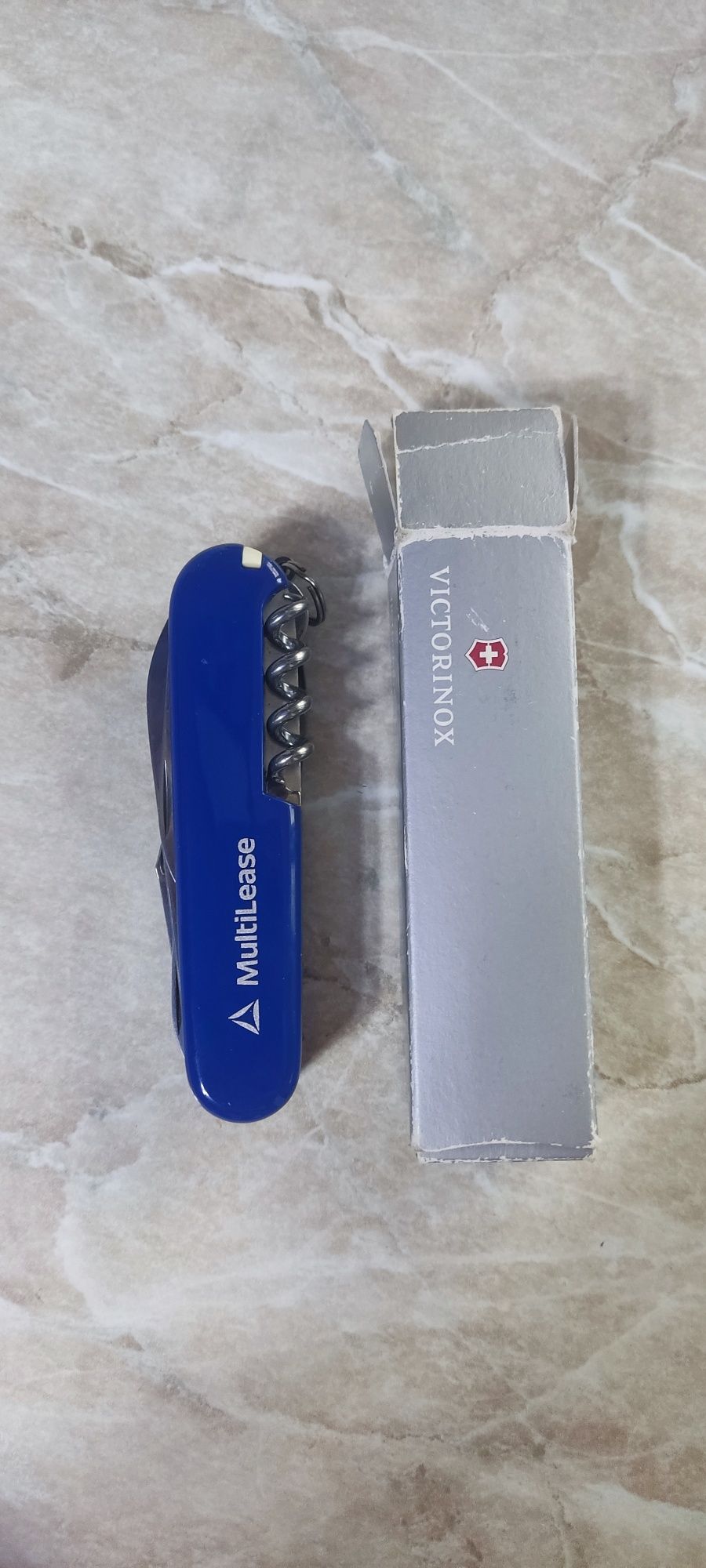 Victorinox швейцарский нож