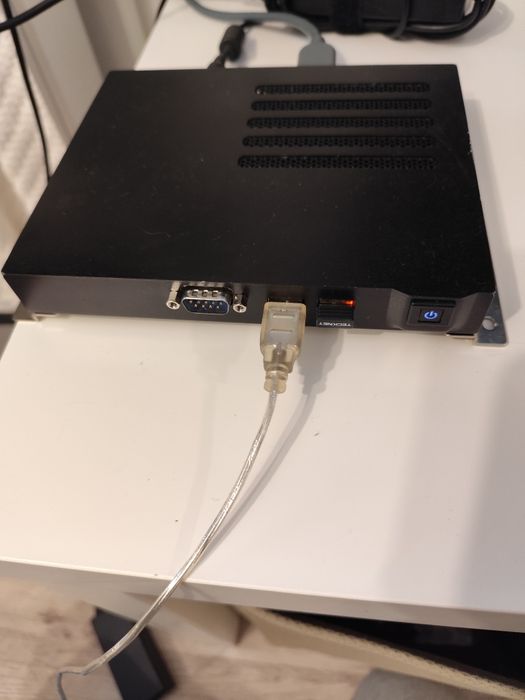 Nexcom ndis b324 , dual core /8gb DDR3 / 500hdd