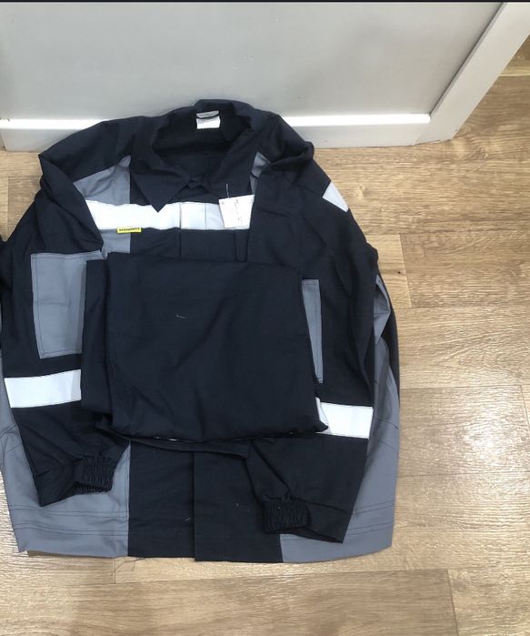 Продам спец одежду