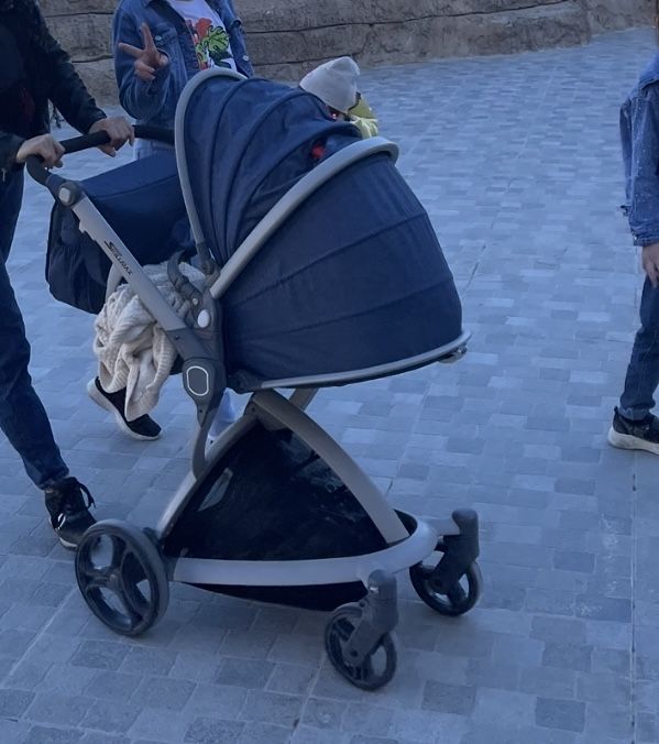 Продаи коляску с люлькой в отличном состоянии