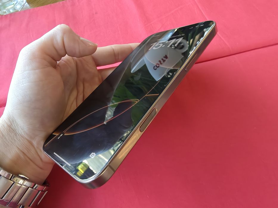 -Iphone 16Pro Max, ca Nou, 256Gb, 8Ram, bat: 100%- 165 cicluri incarca