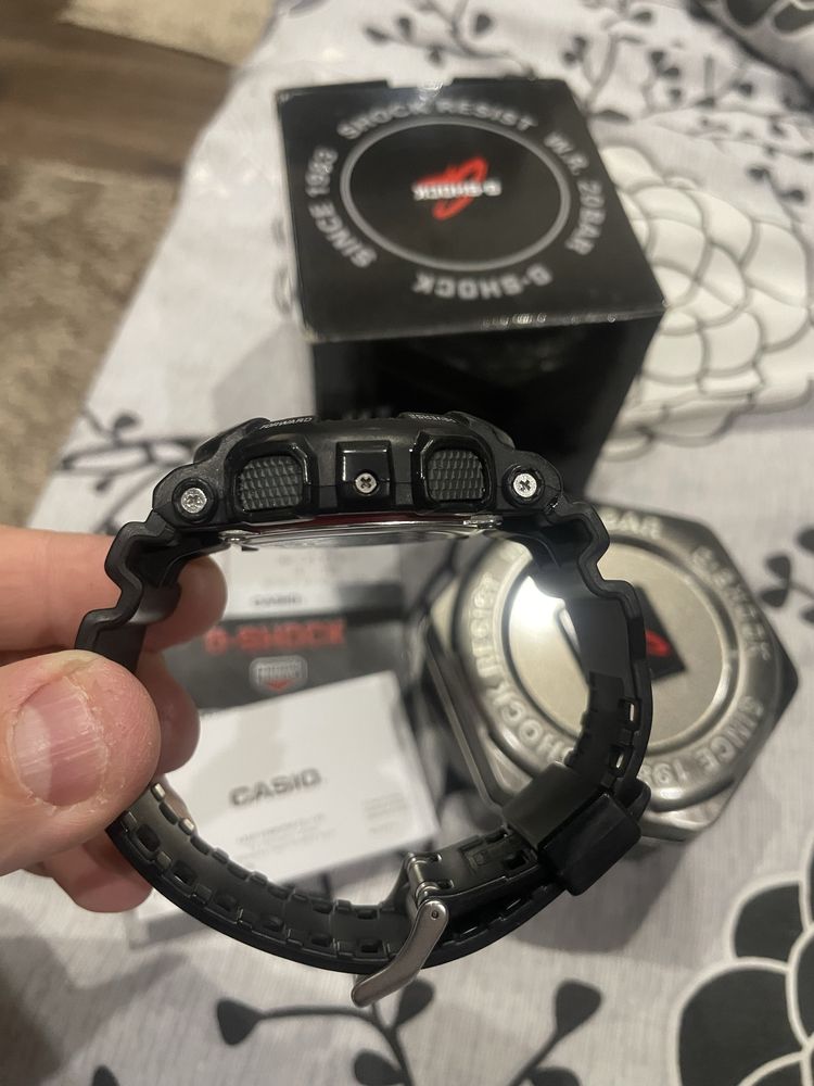 Casio G-SHOCK  GA-110HR-1AER