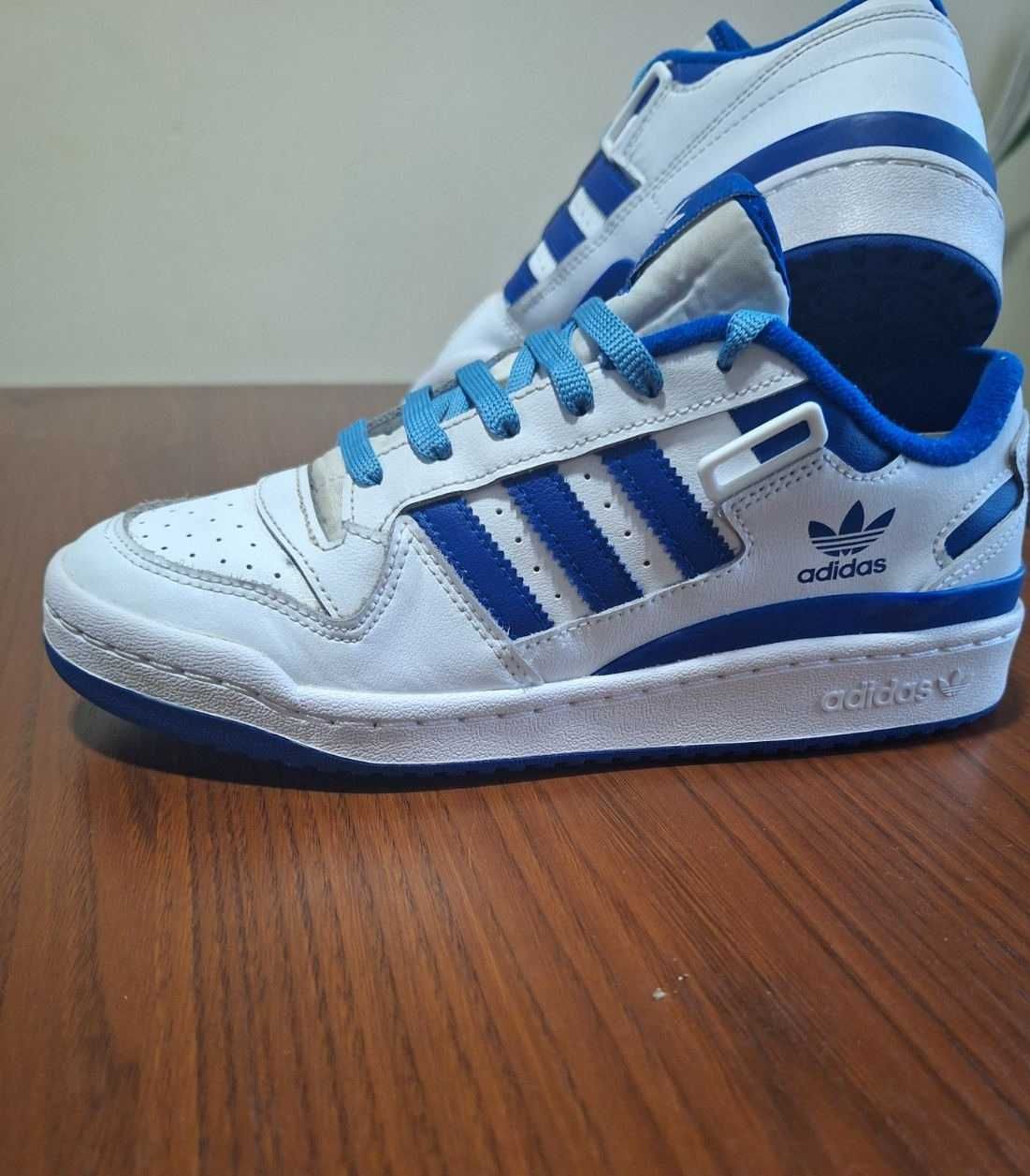 Adidas маратонки