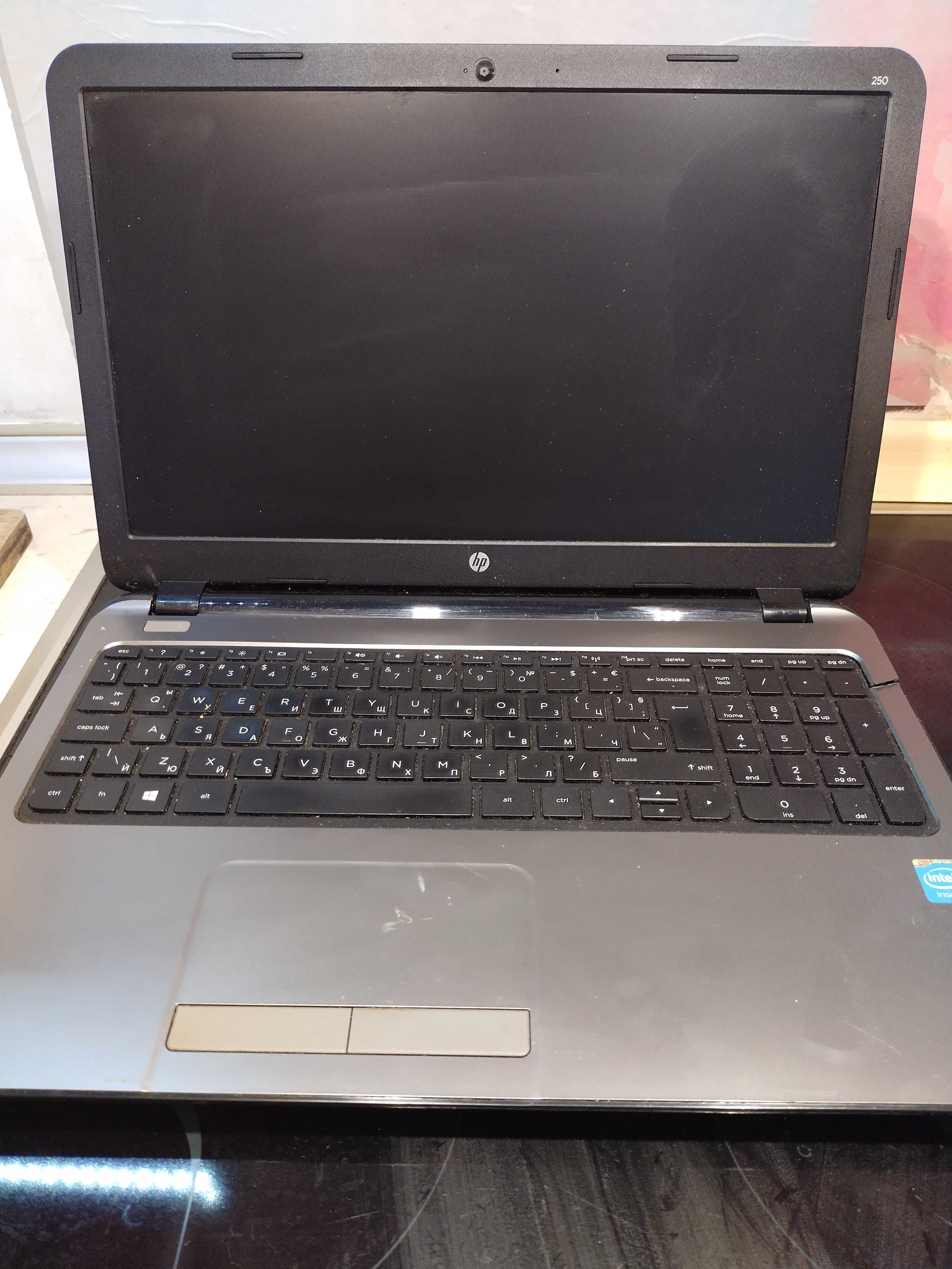 HP RT3590 laptop лаптоп за части