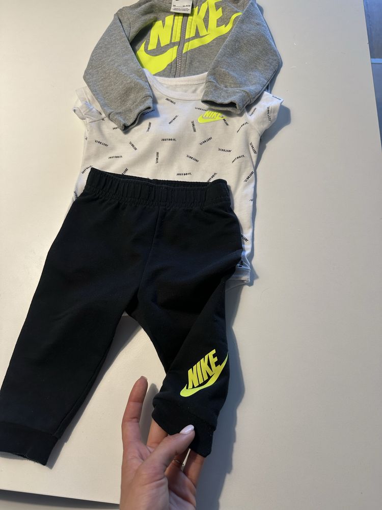 Оригинално екипче nike за бебе