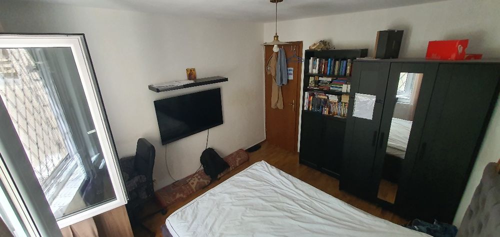 Vând apartament 4 camere Drumul Taberei