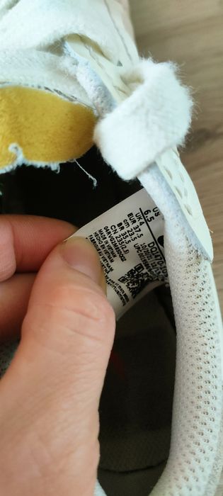 Adidași Nike mărimea 37,5