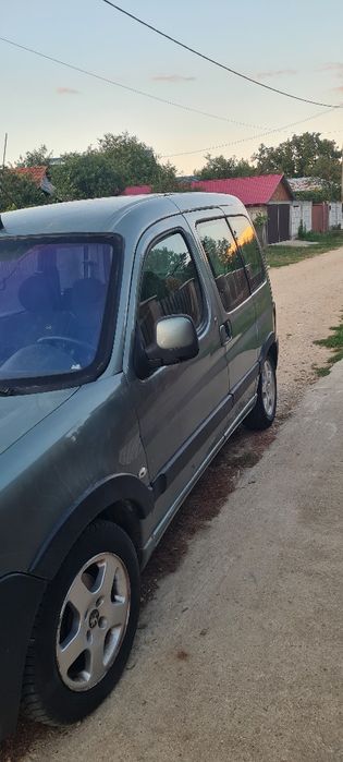 Peugeot partener