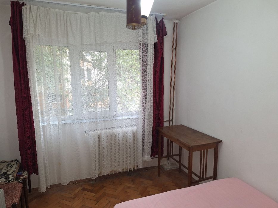 Apartament cu 4 camere