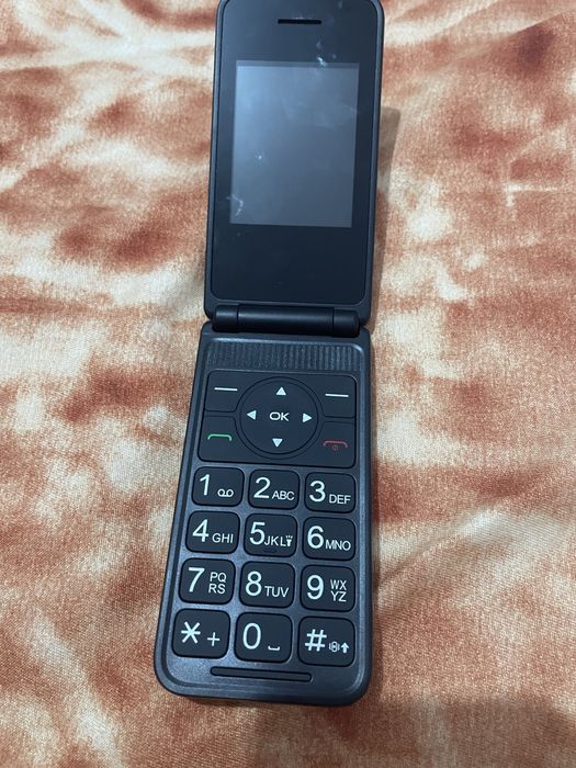 Vand telefon pe clapa
