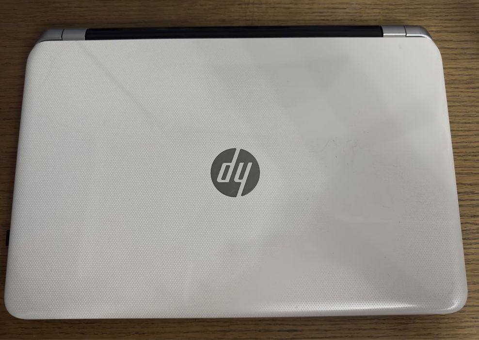 Ноутбук HP Pavilion 15-n241TX