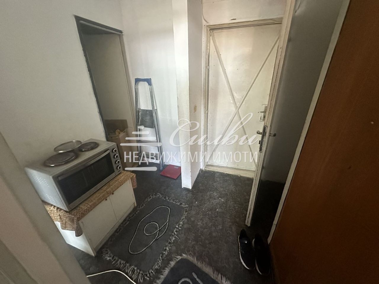 Продава се Едностаен апартамент в Шумен, Боян Българанов 1 - 45 кв.м за 941 €/кв.м - Снимка #4