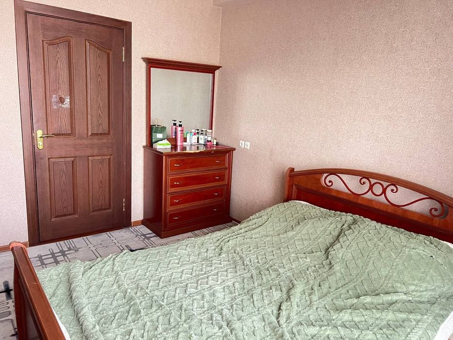 Медгарадок бозорча йонида медик колеж йонида