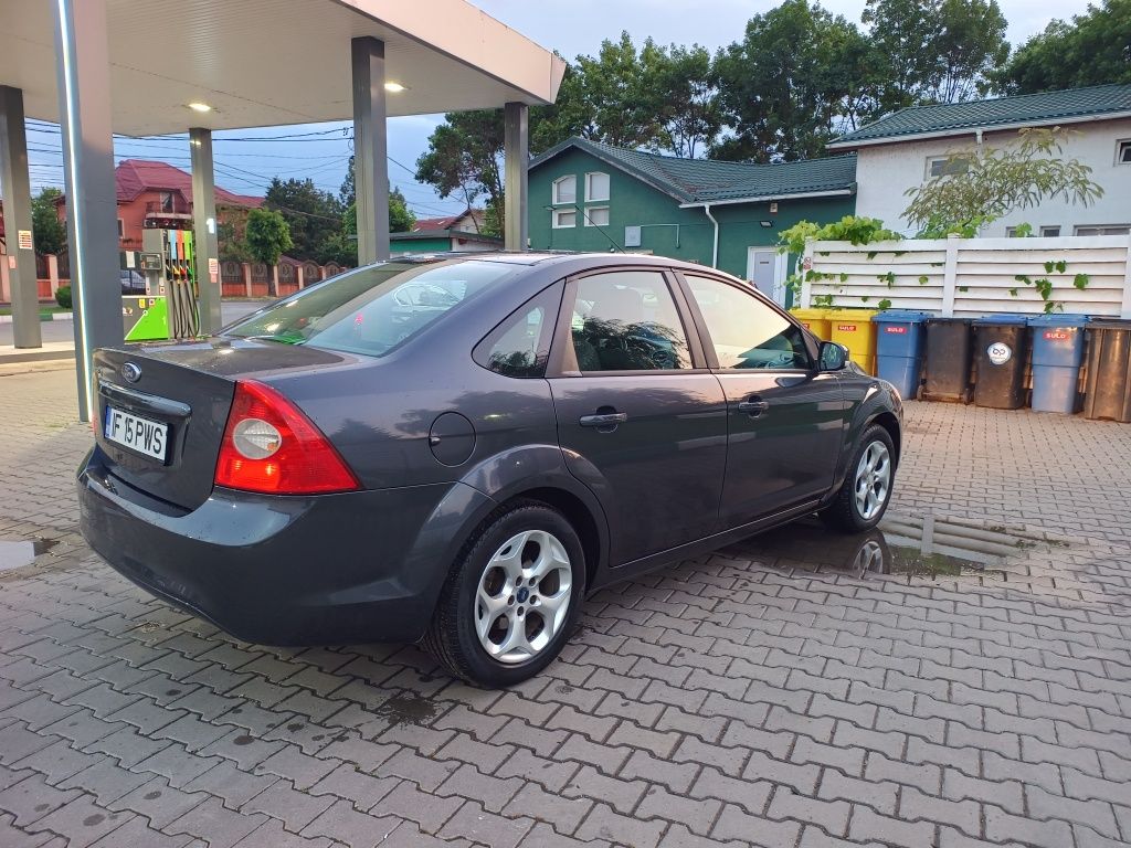 Ford Focus Berlina 2009