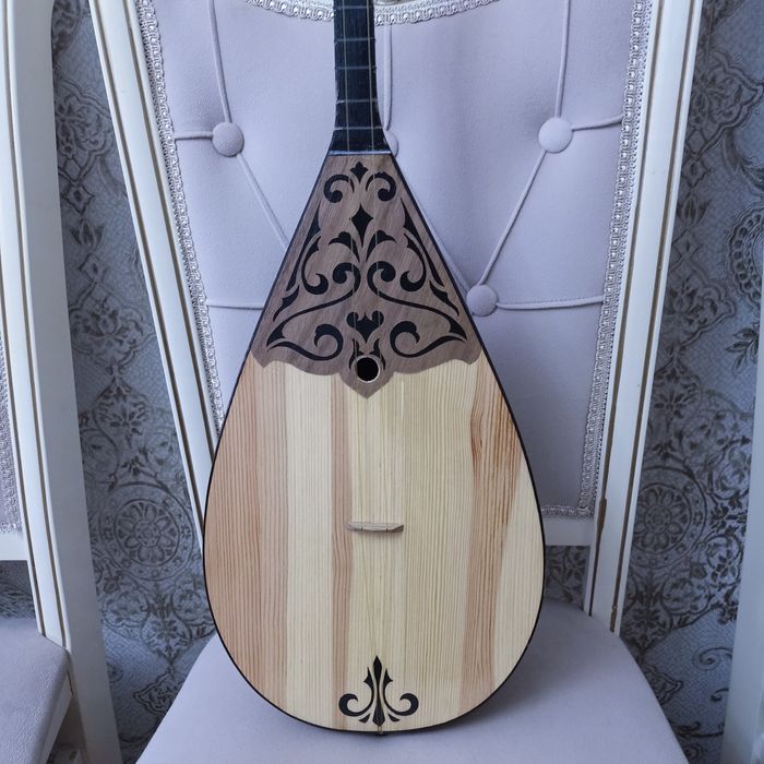 Продается домбыра