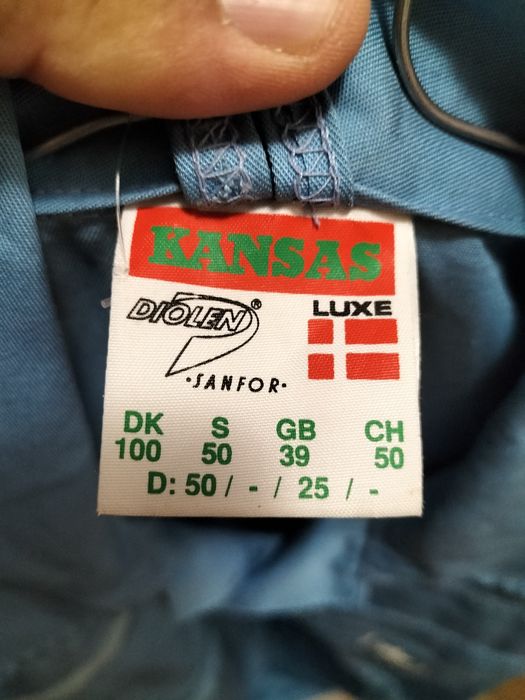 Vând salopetă MAERSK  pentru navigatori!