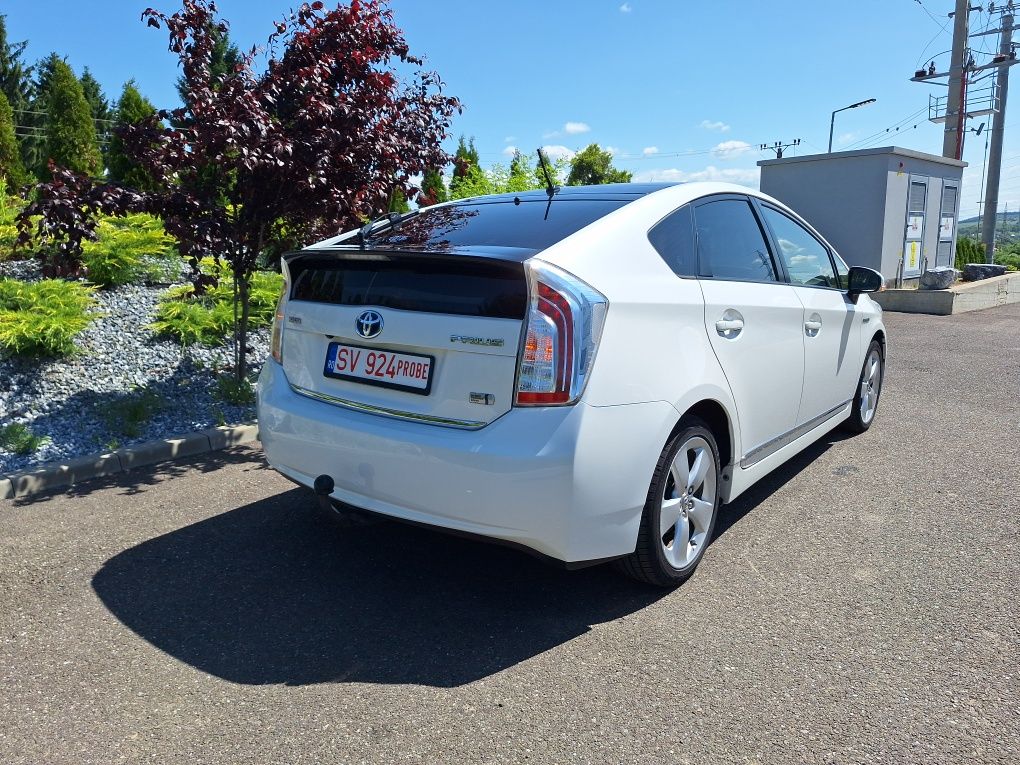 Toyota Prius Hybrid/2012/ Panoramic (solar) Bi-xenon/Navigație/Alb per