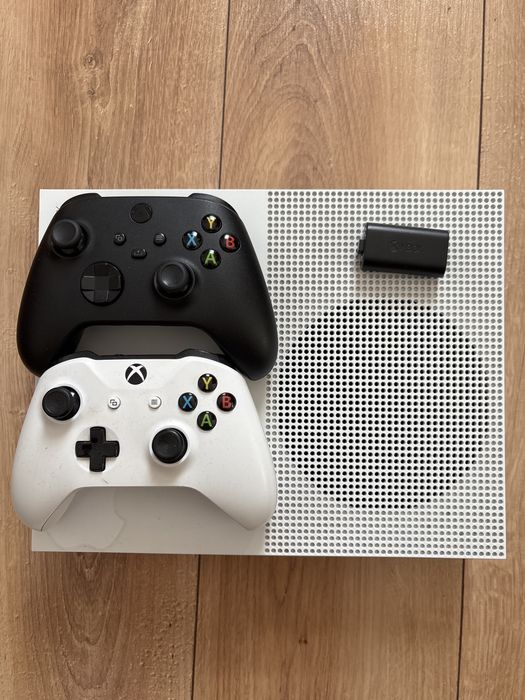 Xbox One S+2 controllere+Jocuri