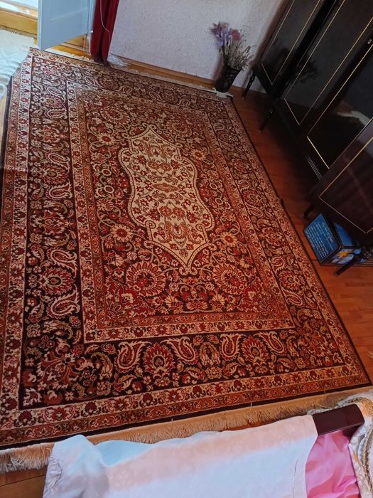 covor persan lucrat manual