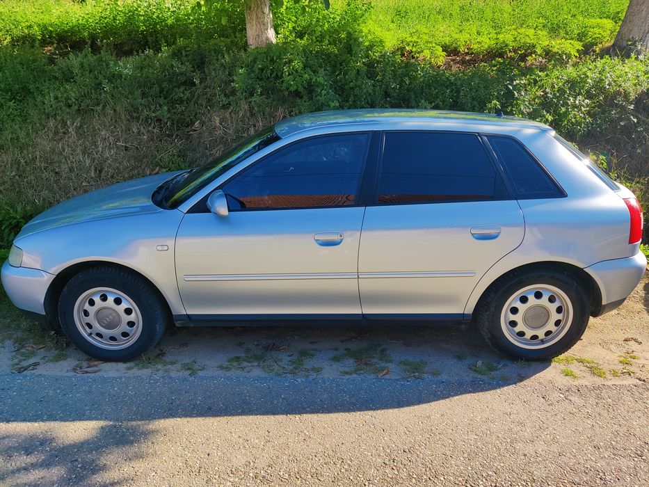 Vând Audi A3,an fabricație 2001,1.6 Benzină