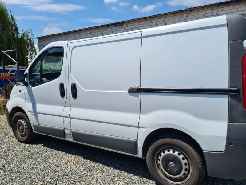 Dezmembrez Opel Vivaro Renault Trafic Primastar 1.9 2.0 cdti dci Opel