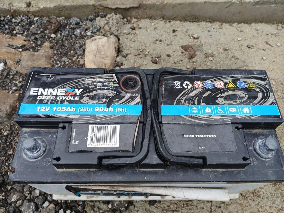 Тягов акумулатор 105 Ah комплект със зарядно!
