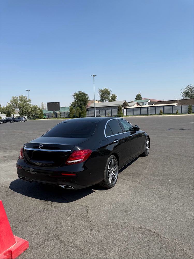 Mercedes Benz w 213 e 200